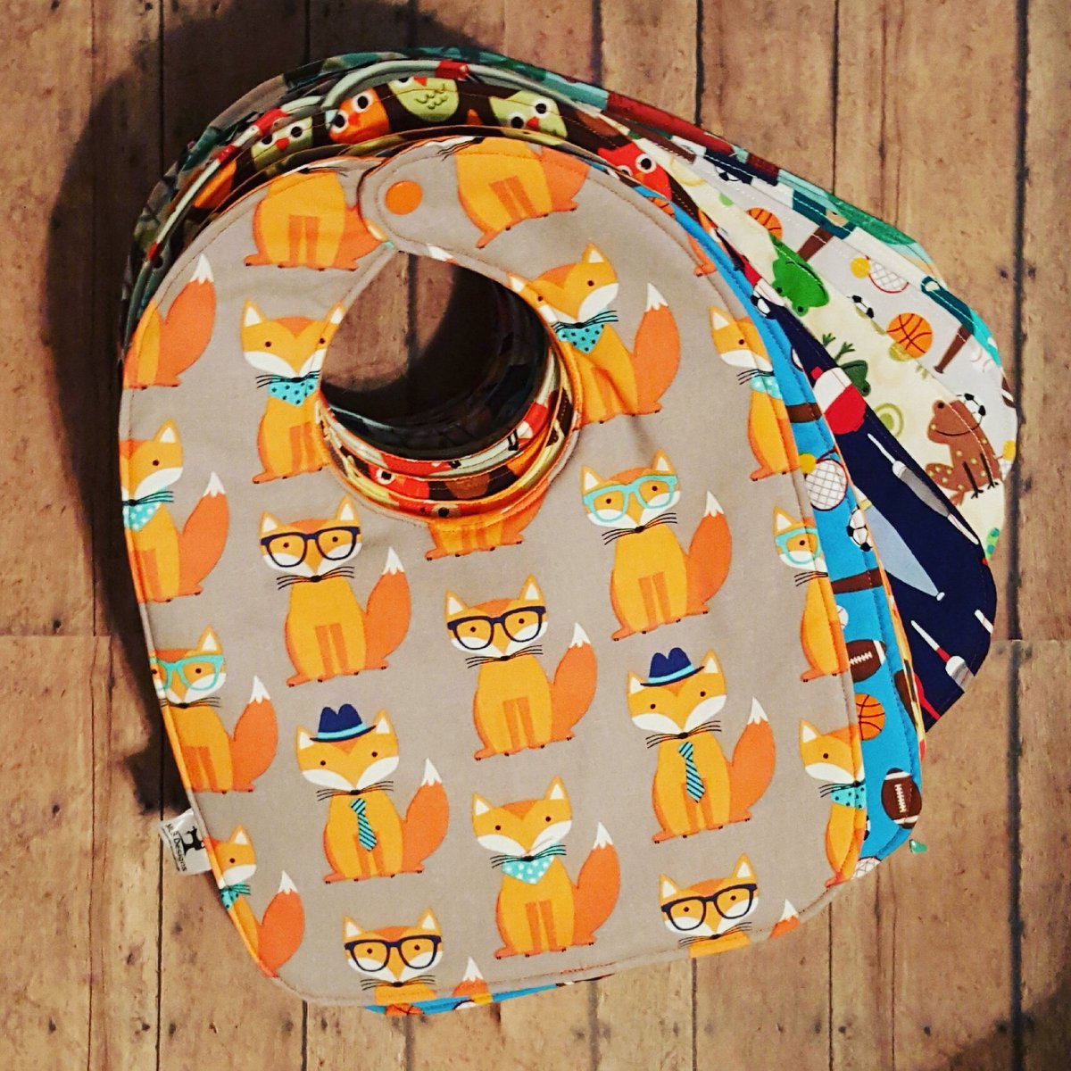 MLB_Designs_'s tweet photo. #bibs... #lovethem. Go like my page. https://t.co/OoQDTzjxnX https://t.co/HZCMuPu9cn