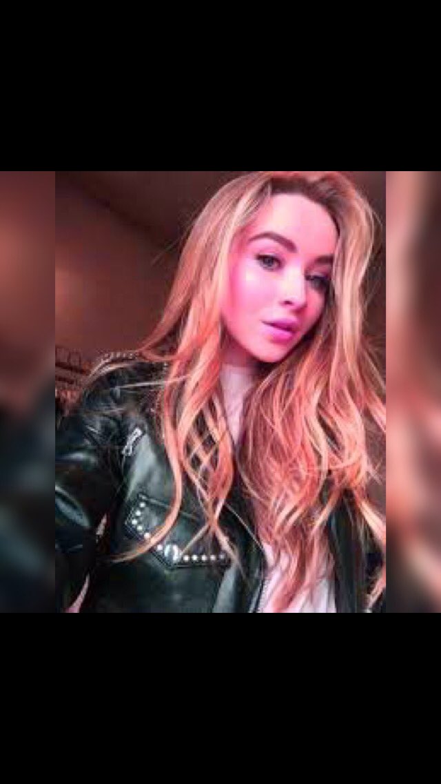 xx_brokenx's tweet image. I love her edit @KKTNO2FLAWLESS She got hacked 😭😭