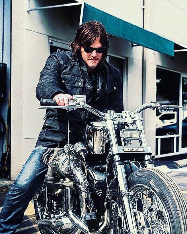 Daryls fabulous arms (@daryl_is_lyfe) on Twitter photo 
