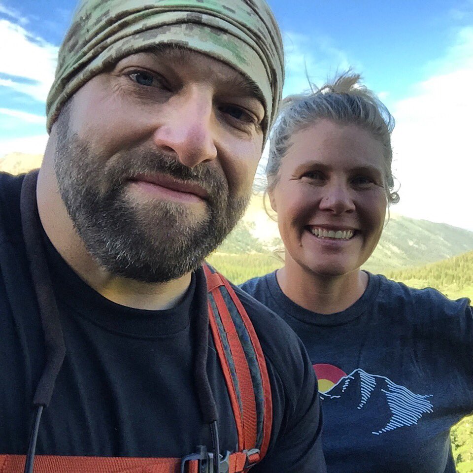 lunchhiker's tweet photo. Here's to seventeen years. #anniversaryselfie https://t.co/JbQRlhOYe7