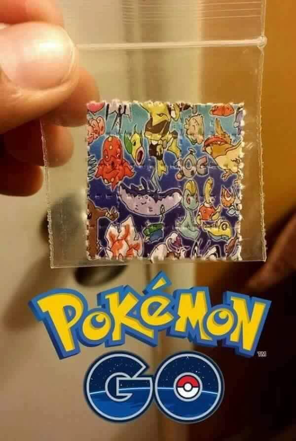 HighCharizard's tweet image. BOUGHT SOME ACID FROM TENTACOOL, ABOUT TO TRIP POKÉBALLS