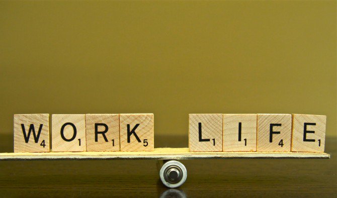hr2pay's tweet image. A healthy work-life balance is imperative @TimHoopmann shares how he does it, watch here: ow.ly/UvUC301RkXf