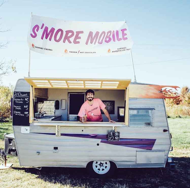 smashtastic85's tweet photo. I wanna travel the world in a #smoremobile #nevermad #bestjob #gourmet #smoresforall https://t.co/mPXVFZBWQY