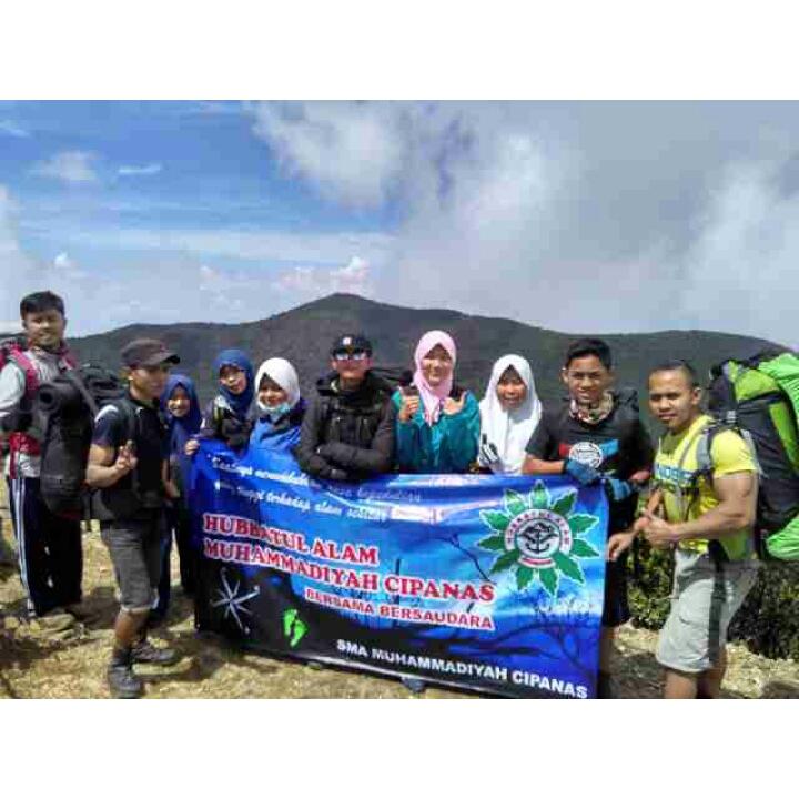 rahmautamin's tweet photo. Alun-alun Surken dan Puncak Gn.Gede https://t.co/8IxvqPAmLd