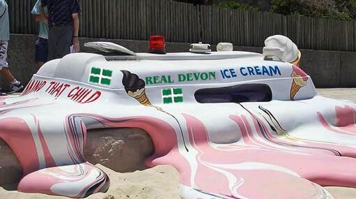 sentfromdevon's tweet photo. RT @DevonFoodLovers: Loving the #heatwave - blue skies & sunshine - perfect for enjoying #DevonIceCream https://t.co/RH8VXjTZRF