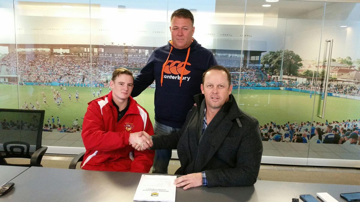 mapsports's tweet photo. @mapsports #nextgen star Jordan Martin signs with the @NRL_Bulldogs today until 2018 @NRLBulldogsFans @BulldogsArmy https://t.co/YsdexKdBVm