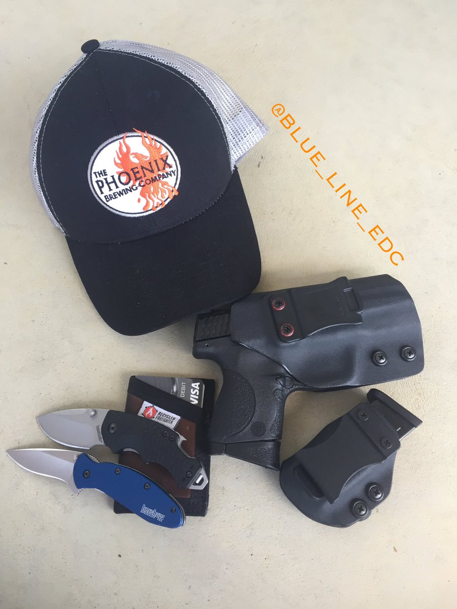 BlueLineEDC's tweet photo. My #EDC the other day, Rockin my @BrewingPhoenix trucker @SmithWessonCorp #mp9c @kershawknives #bluelineedc https://t.co/ZgYLZxP0O9