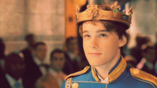 xPrinceBenx's tweet photo. Ben is too cute, i love him so much, he's such a sweetheart :3 <3 #DisneyDescendants #PrinceBen https://t.co/Hv1wHzD7A6