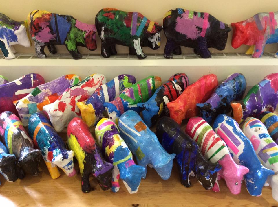 StMsNursery's tweet photo. #Mootilda &amp; the Mini mini moos joining @SurreyContemporaries exhibition @denbiesvineyard @VinesMINI @CowParadeSurrey https://t.co/NXReSgpcFK