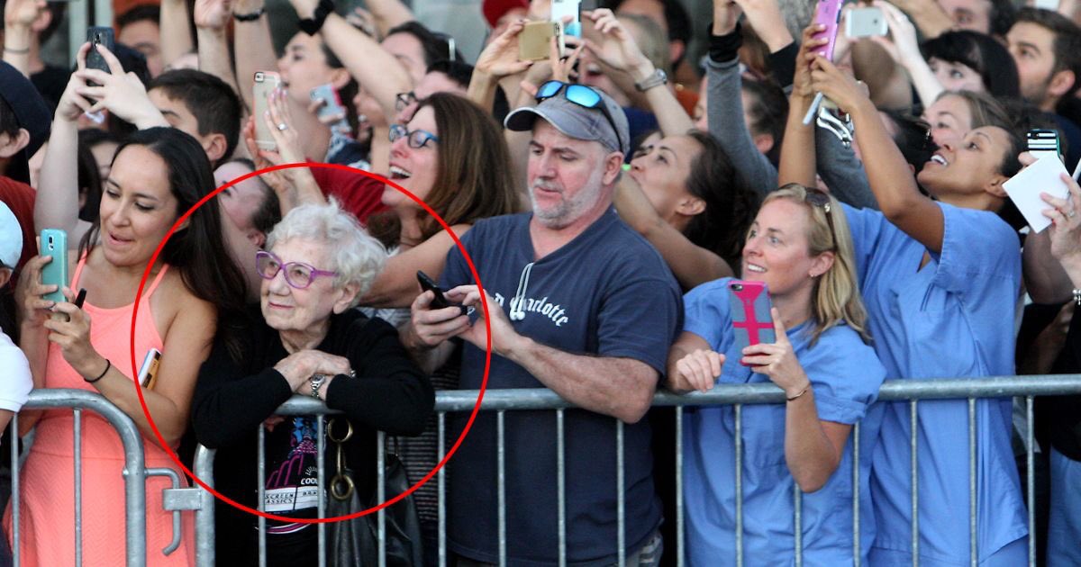 SrShadowban's tweet photo. Hubo una época en la que la gente disfrutaba lo que estaba viendo. https://t.co/48Gii483ET