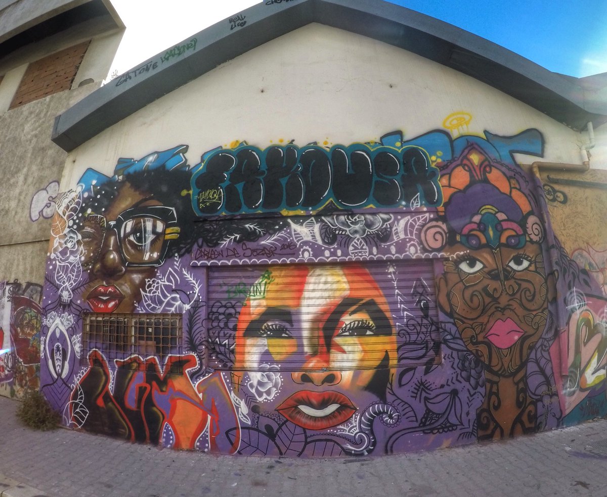 Fhtagn's tweet photo. Nice #streetart made by #TagStore painting a whole street in #tunis #urbex https://t.co/VJFNZkpYnN