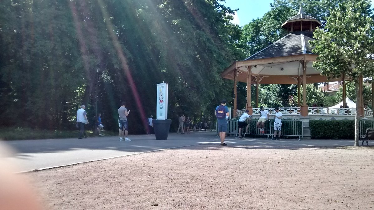 postscriptumV's tweet image. L&apos;effet #PokemonGO sur nos sociétés... #Nancy