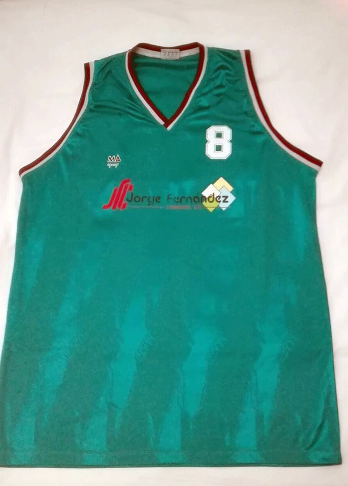 Alavés - Las camisetas del baloncesto alavés ¿Nos ayudas a conocerlas? - Página 2 Cntm3vrWYAAFqvB