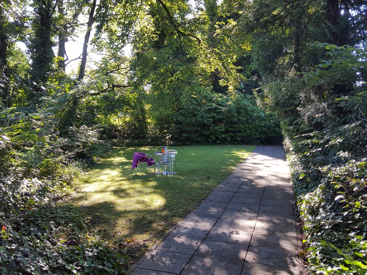 soVisionIT's tweet photo. The benefit of having the #office located between #bristol & #bath #soVisionTeam #summerdays #garden #workplace https://t.co/dgFl7Jk5DD