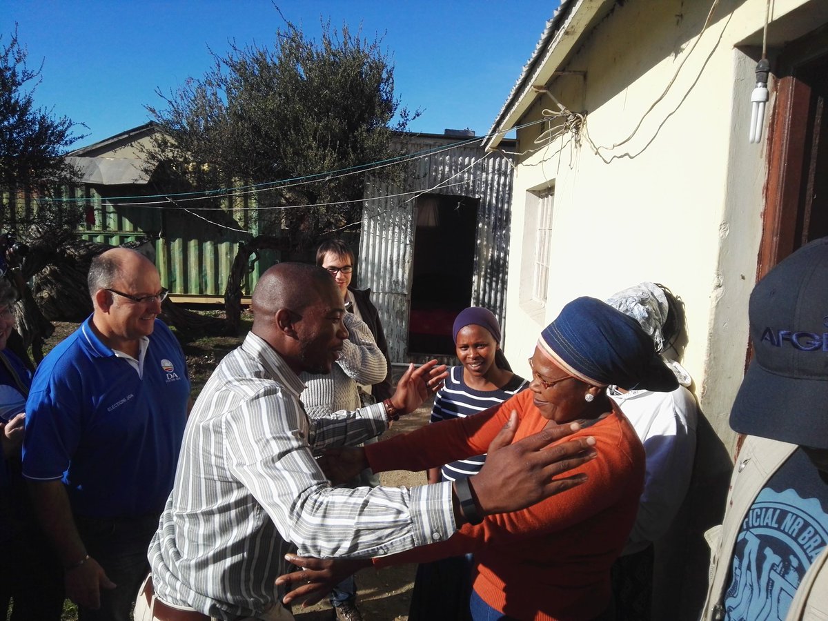 MmusiMaimane tweet picture