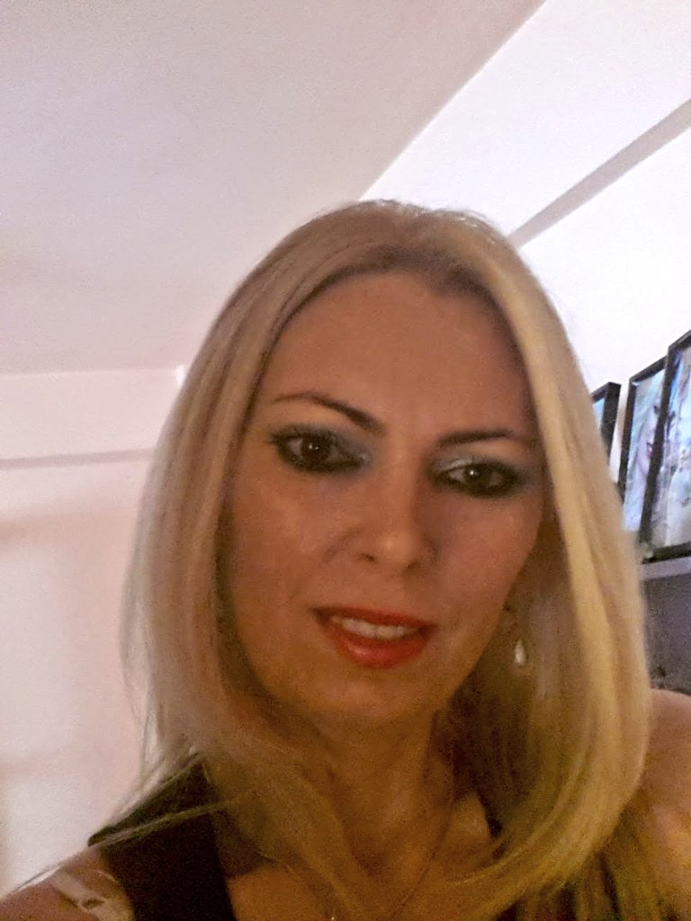 Claudia Ardelean (ardelesn78) Twitter