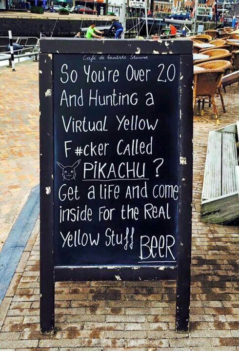 StillerPoet's tweet photo. #Bier gegen #PokemonGO! https://t.co/Y7fCjOO2iT
