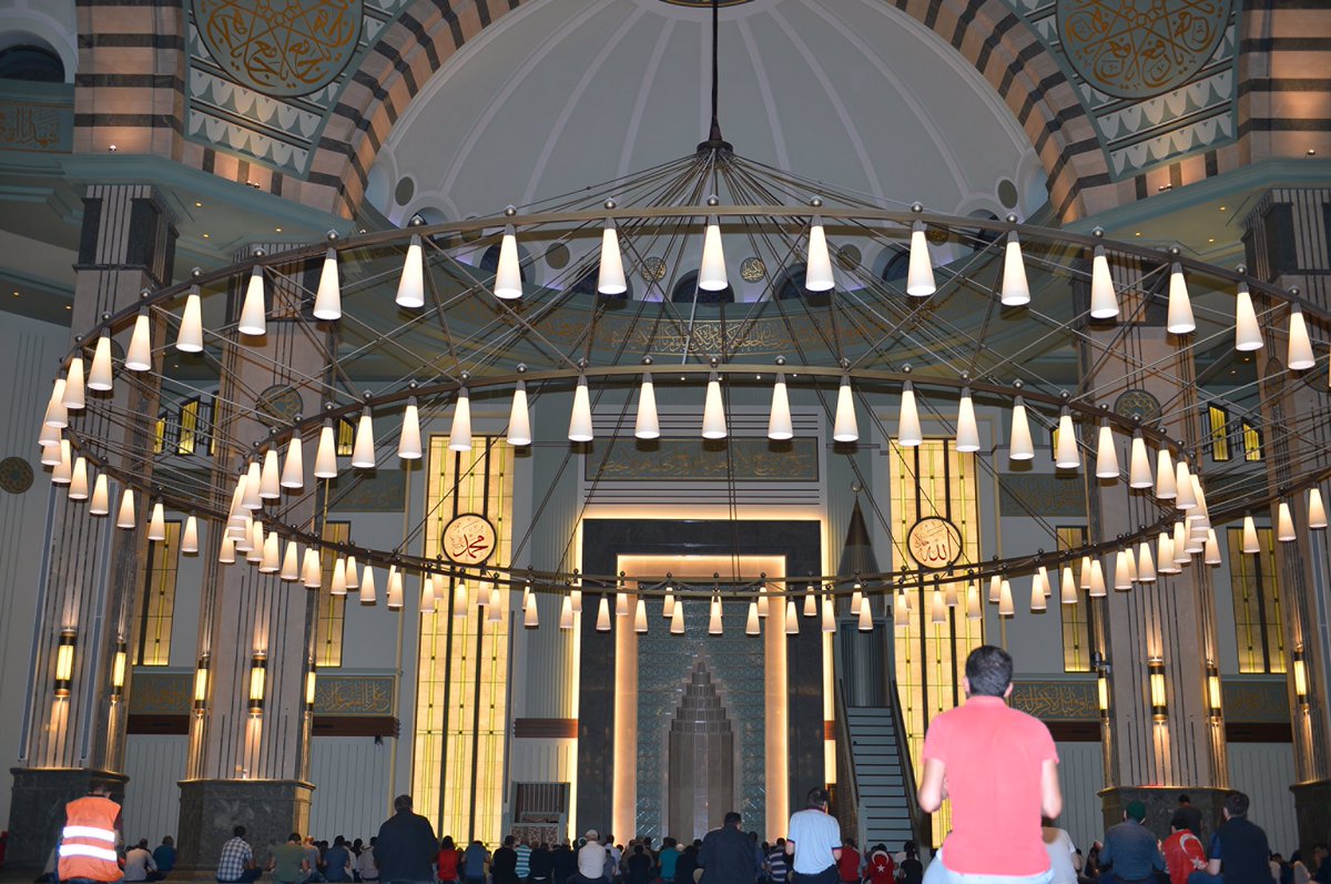 tcbestepe's tweet photo. Yatsı namazı sonrası şehitlerimiz için Millet Camiinde Kuran-ı Kerim okunup dua edilecektir. Tüm halkımız davetlidir https://t.co/oxT7hH65Pm