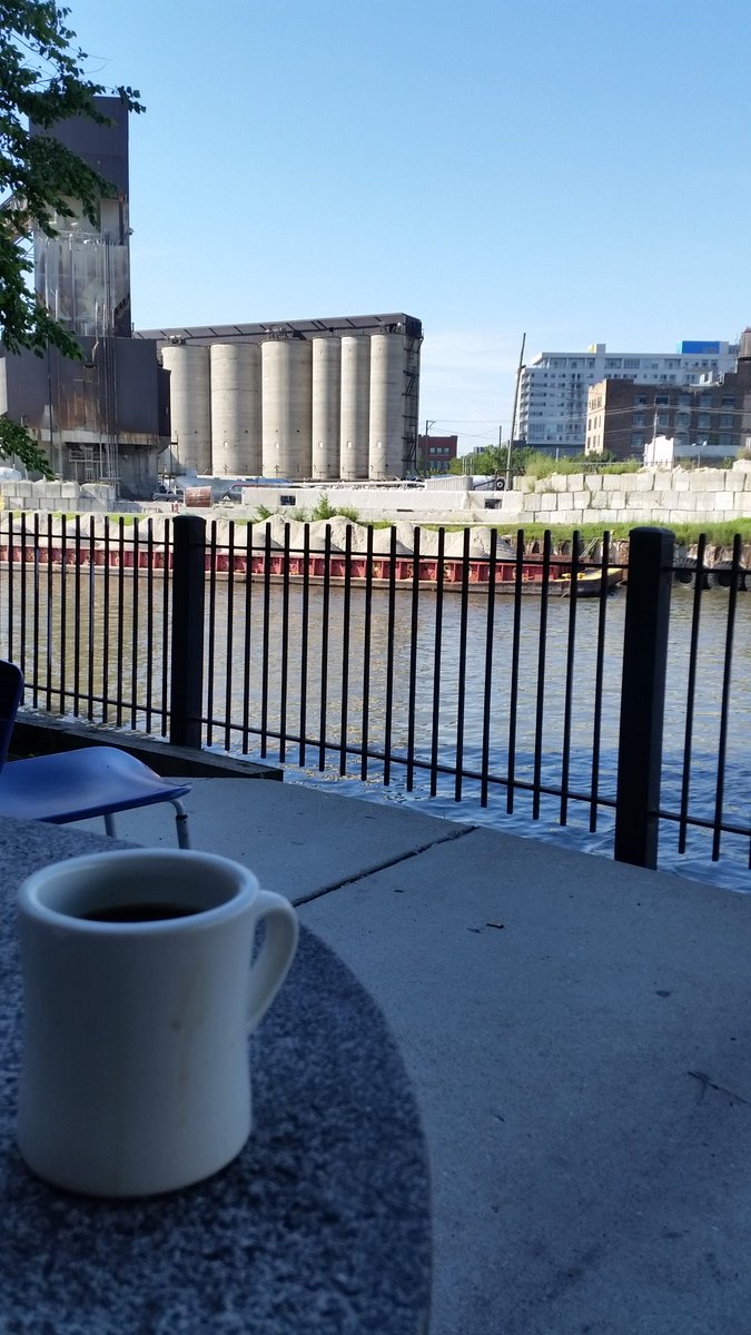philippz92's tweet photo. Coffee Break 'til today's market research program starts !! #venturebits #chicagolf #usagolfsport https://t.co/UzhOs7vLt0