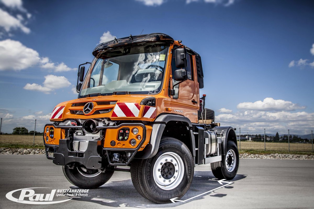 PAULTRUCKcom's tweet photo. Municipal Monster: Unimog 4x4 with Rear Axle Auxiliary Steering incl. Crab Steering by Paul. #iampaul #craftedpower https://t.co/o1CQEBmYx6