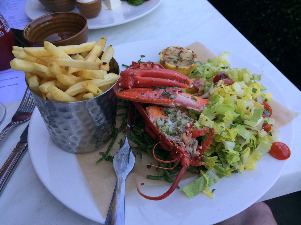 1Danny_G's tweet photo. You damn right #dansdinners @ScaryLady @dazzlerofcas @thelionranger https://t.co/pnBpkZXmAc