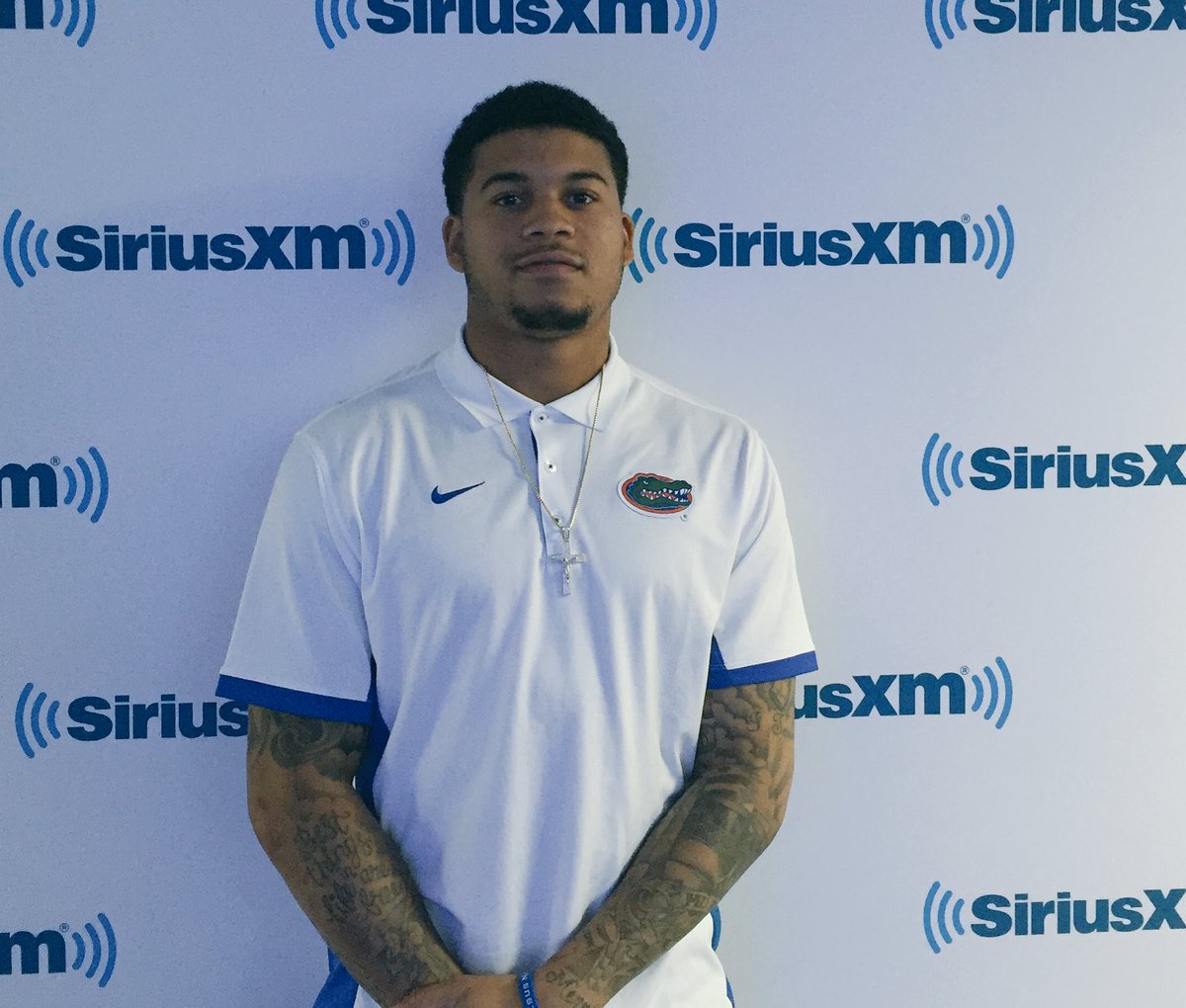 GatorsFB's tweet photo. #TaborTakesNYC has found its way to the @SIRIUSXM studios in New York! #GoGators https://t.co/xRn8ihiHQT