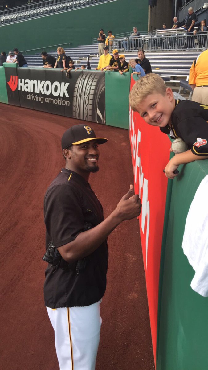 brash86's tweet photo. My son loves you!! 💛 #BucsTuesday https://t.co/BOlgSvwMDt