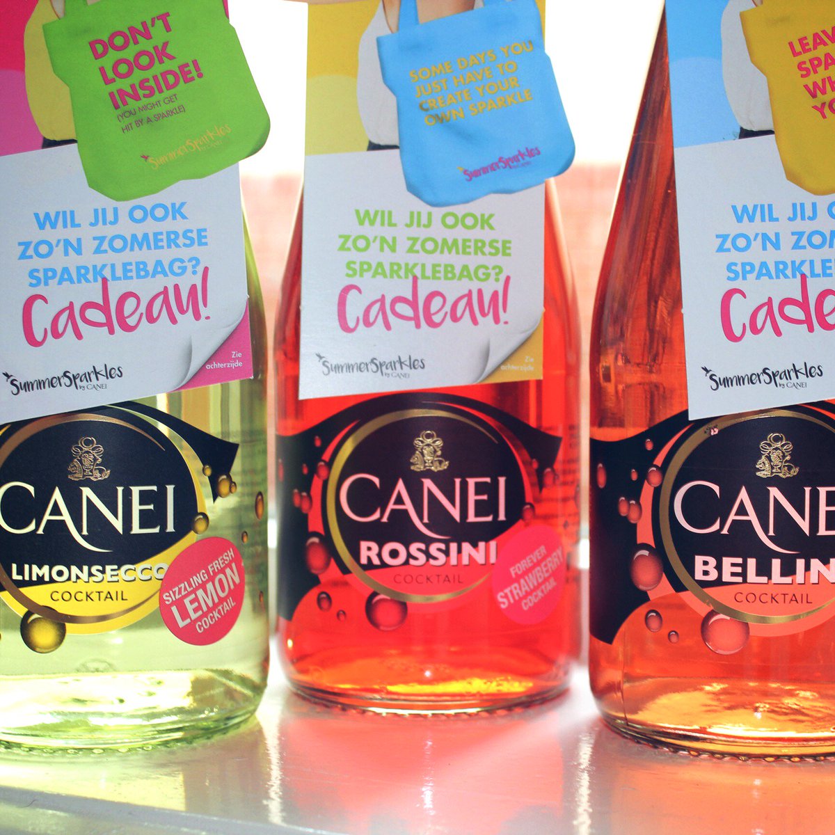 Heb jij 'm al? Die fantastische zomerse gratis SparkleBag van Canei? Kijk snel op het halslabel aan de fles! #summer