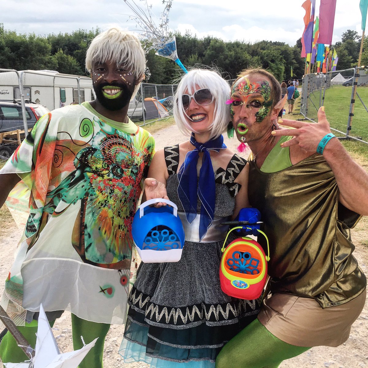 thegobbledegook's tweet photo. My current favourite photo from #LarmerTree16. Next stop for #disruptionandjoy @CampBestival!!! COSMIC BOOM!!! https://t.co/eGIFVMaz0W