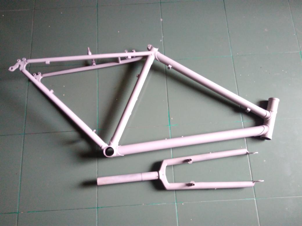 pakdjo's tweet photo. Frame set Sepeda touring handmade bersiap menuju bandung #touringbike #handmade #sepedabesi https://t.co/kTB7rI2kjk