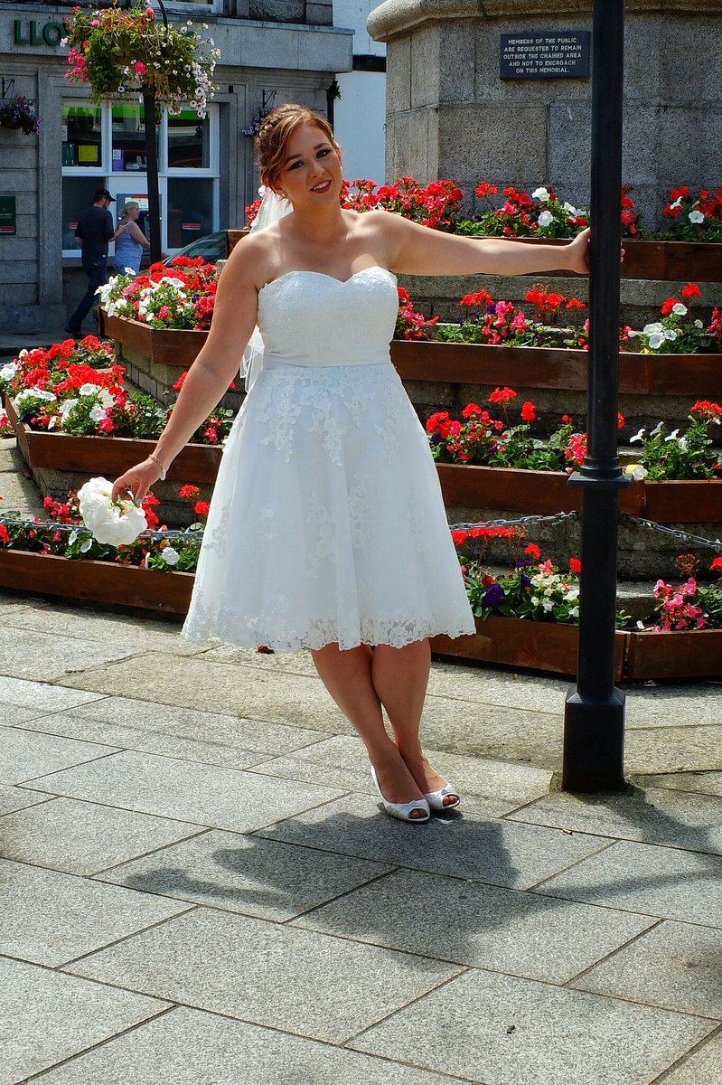 A few shots from Sunday... Beautiful #Launceston  <a href="/LowenBridal/">Lowen Bridal</a> @LauncestonTIC #weddinghour #Cornwall #photography