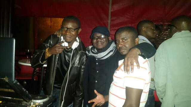 djdarkchild1's tweet photo. About last weekend #BuZzinG down Lsk City @TheBuzzCafe @Cisomo @Musata @djdarkchild1 #livealittle #BuzzPride https://t.co/7IOHx9EvYH
