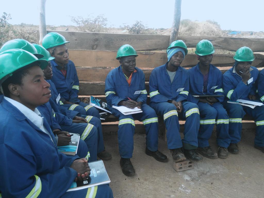 Danielphiri's tweet photo. In Chitukuko @RestlessZambia @Build_It_Int life skills training for BuildIt trainees.#BuilditWithRestlessDevelopment https://t.co/OWODOe6LCX