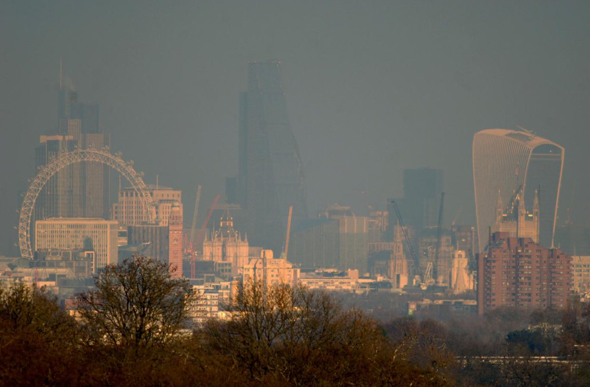 Toxic air clean-up gets £11m funding boost standard.co.uk/news/london/to…