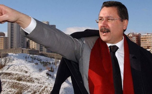 Gökçek 'Hemen Kızılay'da toplanın' deyince...
postmedya.com/gundem/melih-g…