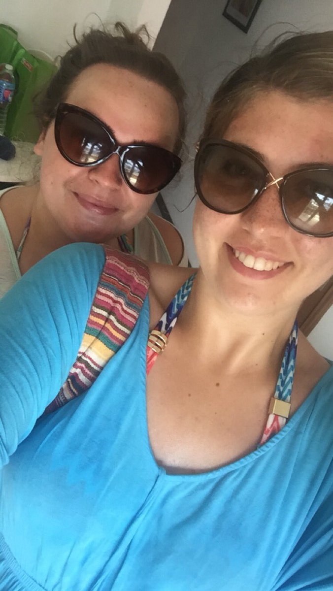 LauraCIrvine's tweet photo. 🌞☀️🍦🍹���️ https://t.co/hgVT3gnc8j