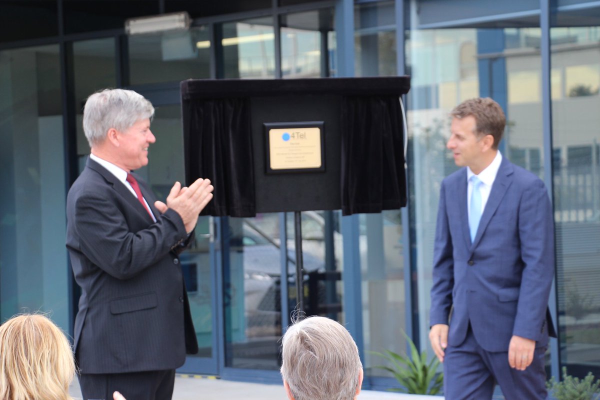 4TelPtyLtd's tweet photo. @derelwust unveiling the opening commemoration plaque to @AndrewConstance #4Tel #rail #Newcastle https://t.co/hEISmD3S3t