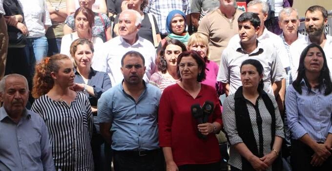 nazimkok's tweet photo. Tek kelime ile barbarca bir uygulama heyeti mız ilçeye alinmadi https://t.co/uJ9hrG3dp4