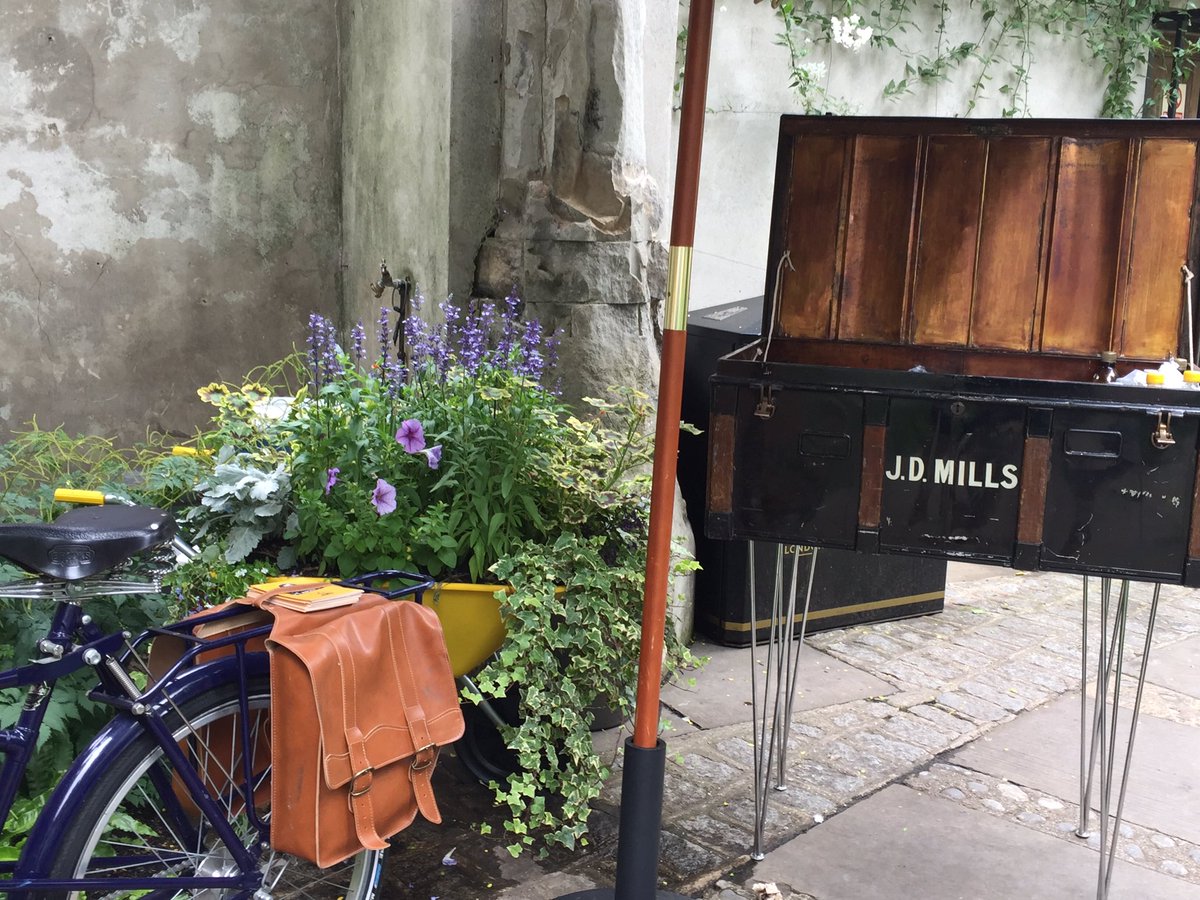 baronabike's tweet photo. #baronabike #stdunstanintheeast #hidden #gardens a great place to wind down the hours in the shade on a #hot day https://t.co/RnTCdItrHu