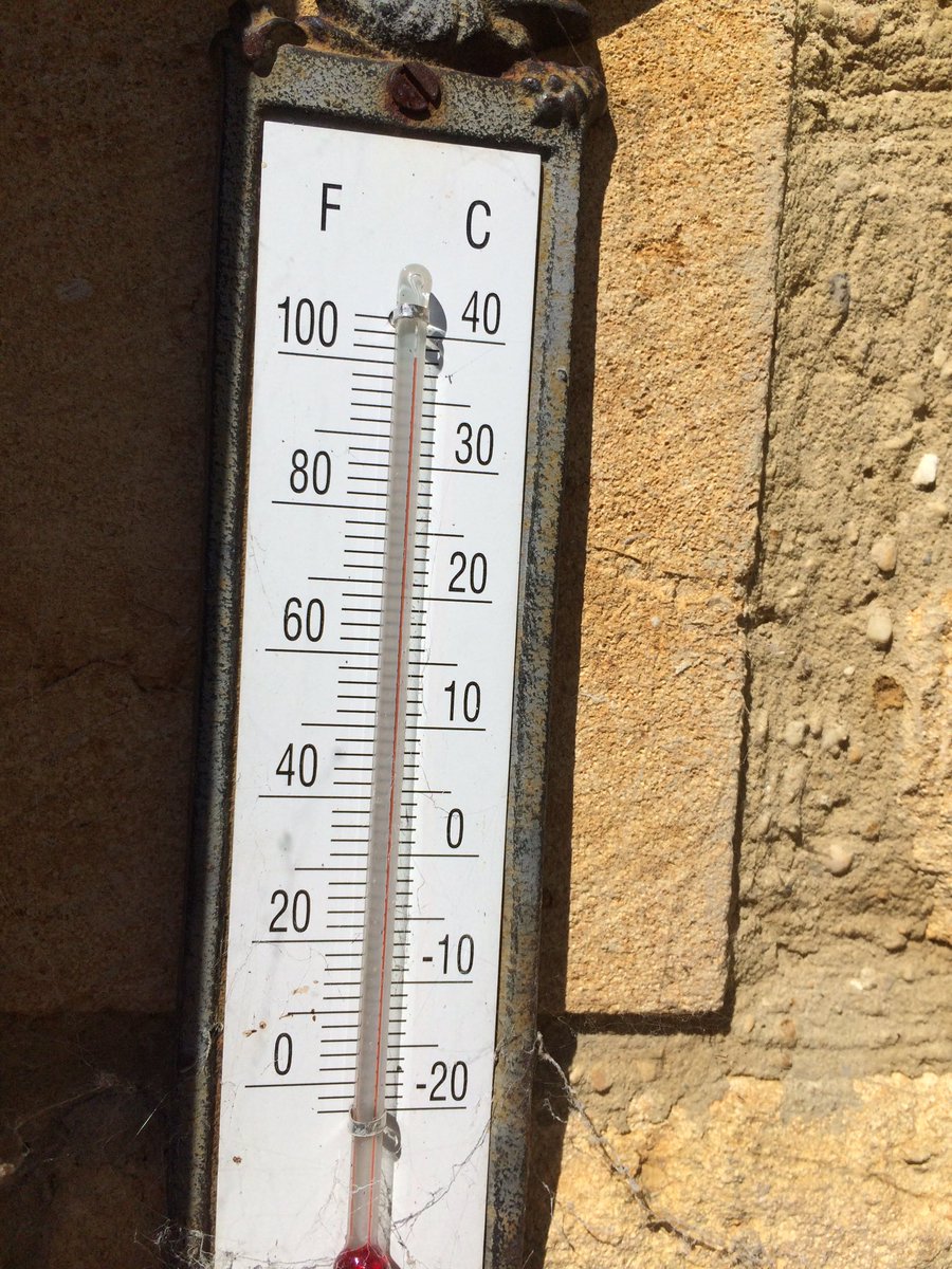 #hottestdayoftheyear temp in #cotswolds 2 hours ago... #shockingweather