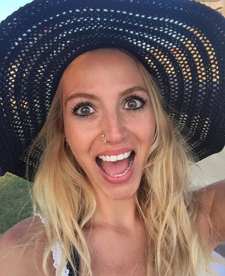 Диляра озтунч сейчас. Диляра озтунч турецкая. Диляра озтунч муж. Диляра зиннатуллина. Диляра озтунч турецкая актриса.