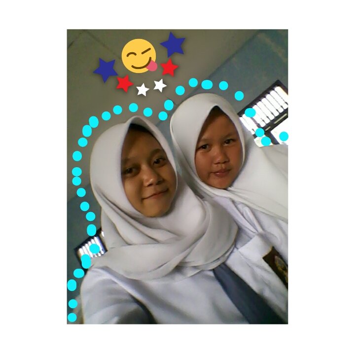 adityalianaadit's tweet photo. With Putri kohh..😘💦
#putih abu-abu 
#calon anak smk 
#STENO!! https://t.co/NMy9J4oPXo