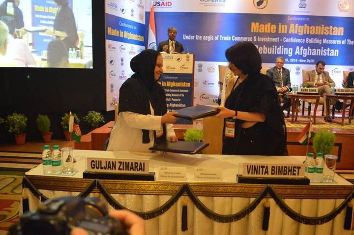 ShaidaAbdali's tweet photo. A great moment to witness Afghan and Indian women business forums signing  MoU for business cooperation today! https://t.co/3JCbKKdJvK