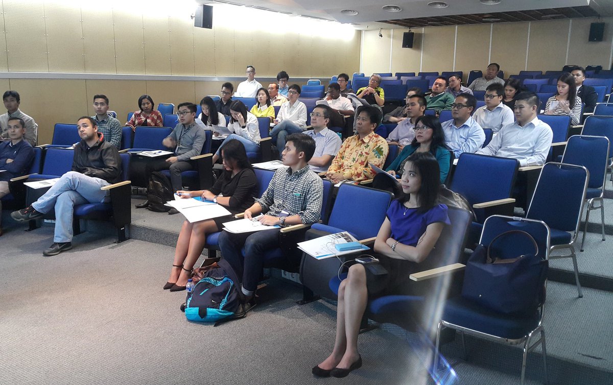 bbs_binus's tweet image. 3. Our participants at Executive Briefing CFA &amp;amp; FRM Prep Program tonight #BBSevent #BBSinfo