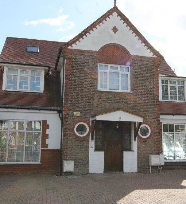 L_Auctions's tweet photo. PROPERTY FOR SALE!
Flat C , 24 Gunnersbury Avenue, Ealing, London, W5 3QL
Guide Price: £300,00 https://t.co/yKGW6NgZg2