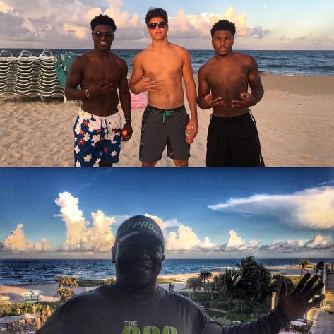 prowaytraining's tweet photo. In Miami, with some #1 GUYS!! Doing ADIDAS camp today W/MIAMI, MISS ST,TEXAS A&M, KANSAS & LOUISVILLE. #ProwayFamily https://t.co/nee5IJIoPj