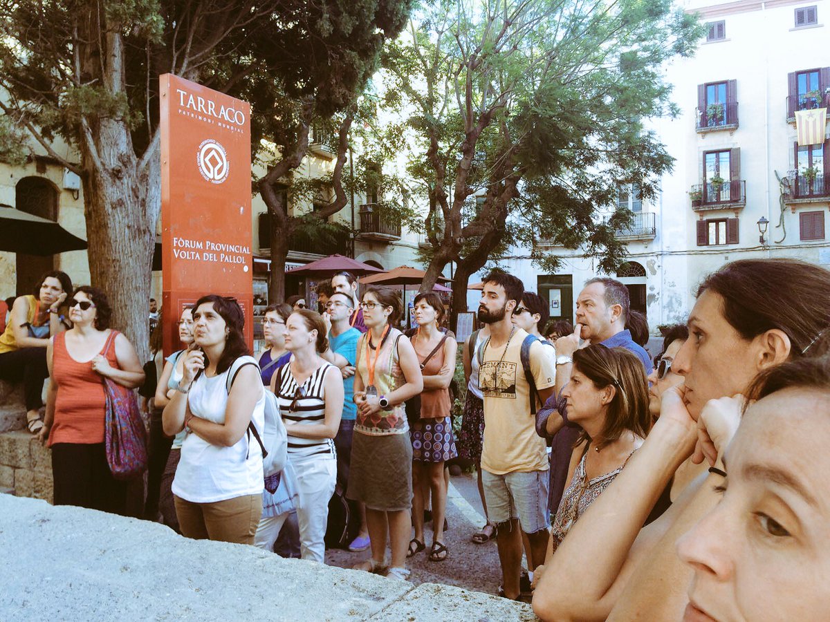 IRLlull's tweet photo. una mica de turisme per #Tarragona per finalitzar el 2n dia de les #JIPC16 amb una fantàstica visita guiada! https://t.co/hzcuwxS0Rv