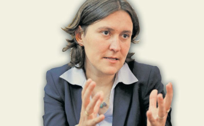 Türkiye raportörü Kati Piri: Kamuda tasfiyeleri kaygı ile izliyoruz bit.ly/29WmShs