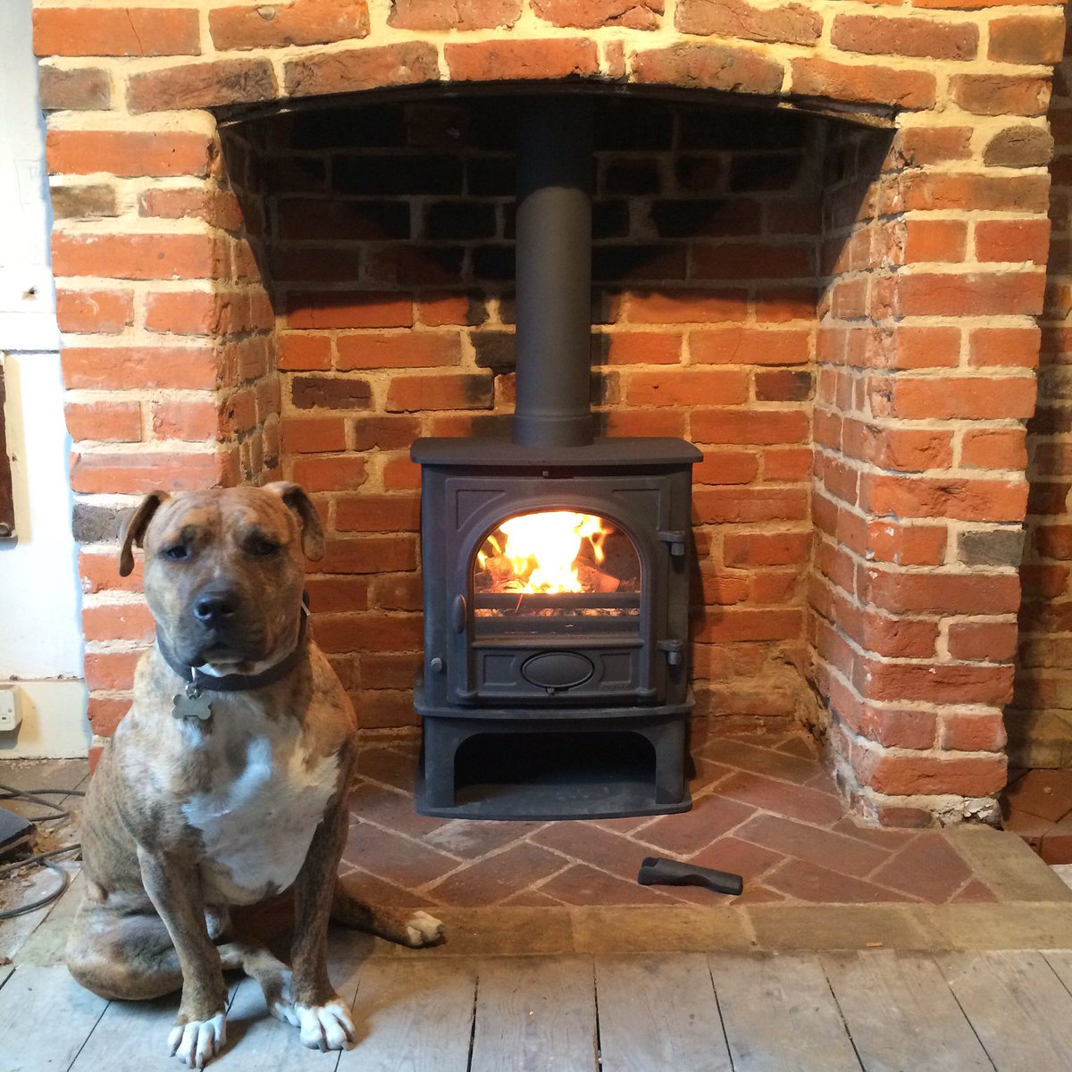 All in a weeks work during a heat wave! 🙈🔥 <a href="/CharnwoodStoves/">Charnwood</a> <a href="/StovaxGazco/">StovaxGazco</a> @Jotul_UK