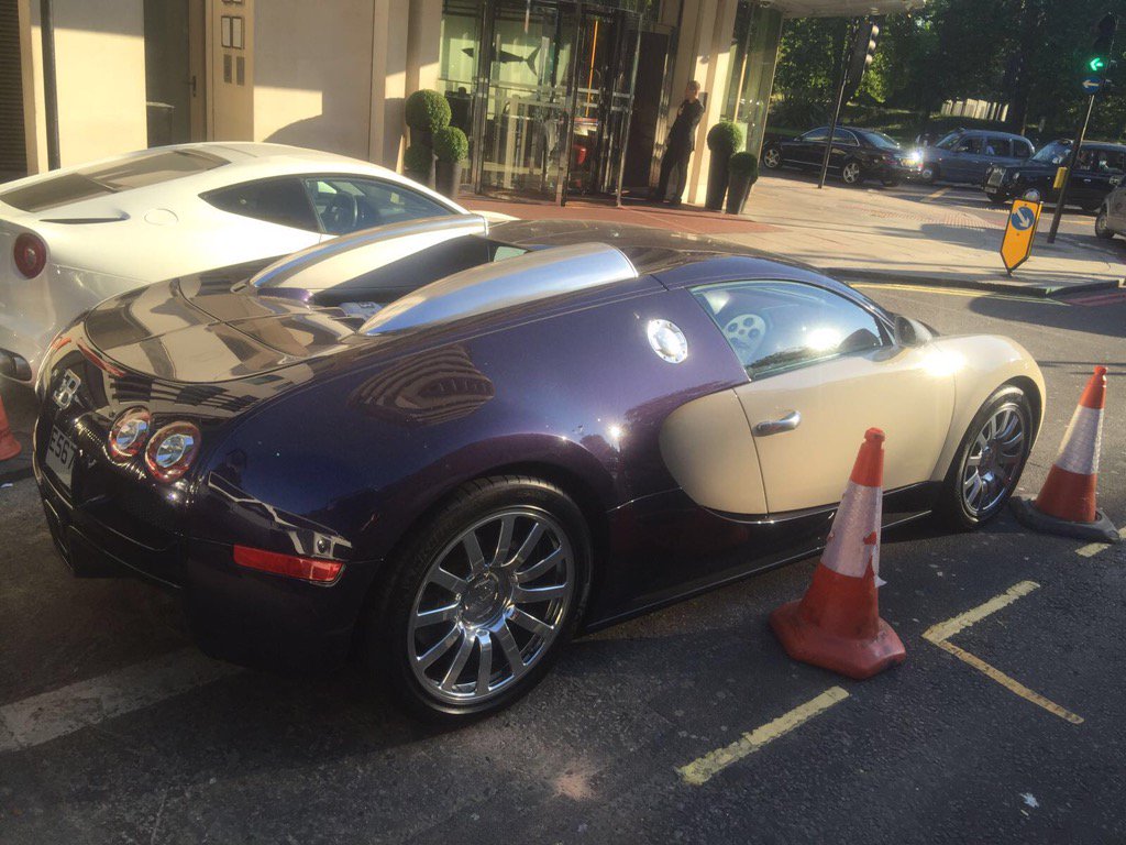 Nice spot in London #coolcarsoutnabout